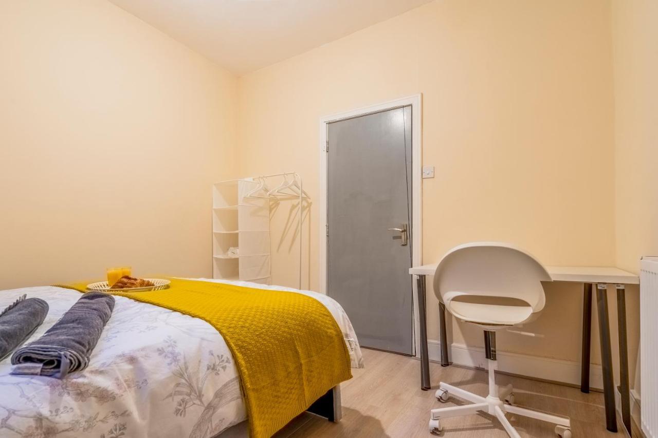Deluxe 2-Bedroom Flat With Free Parking برمنغهام المظهر الخارجي الصورة